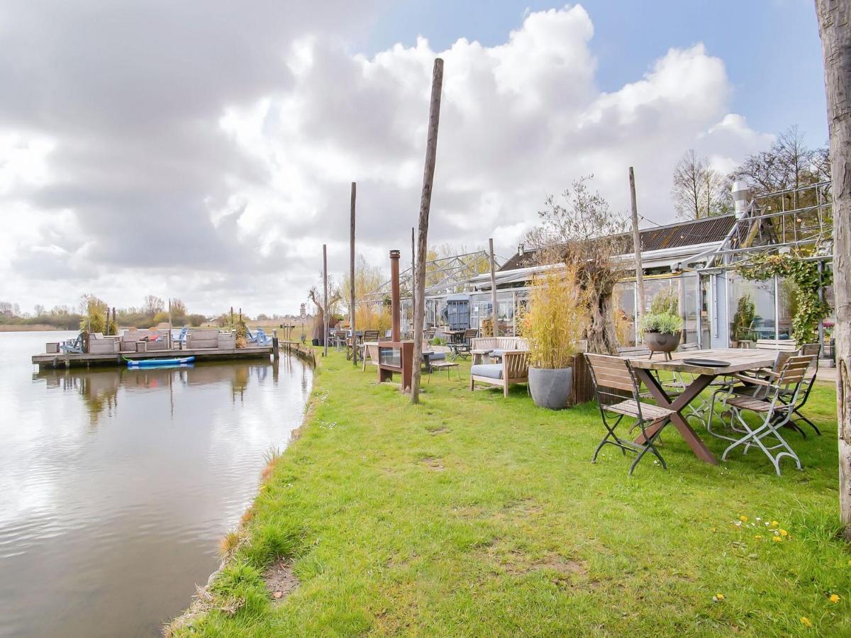 Lovely Bungalow In Noordwijkerhout With Garden Esterno foto