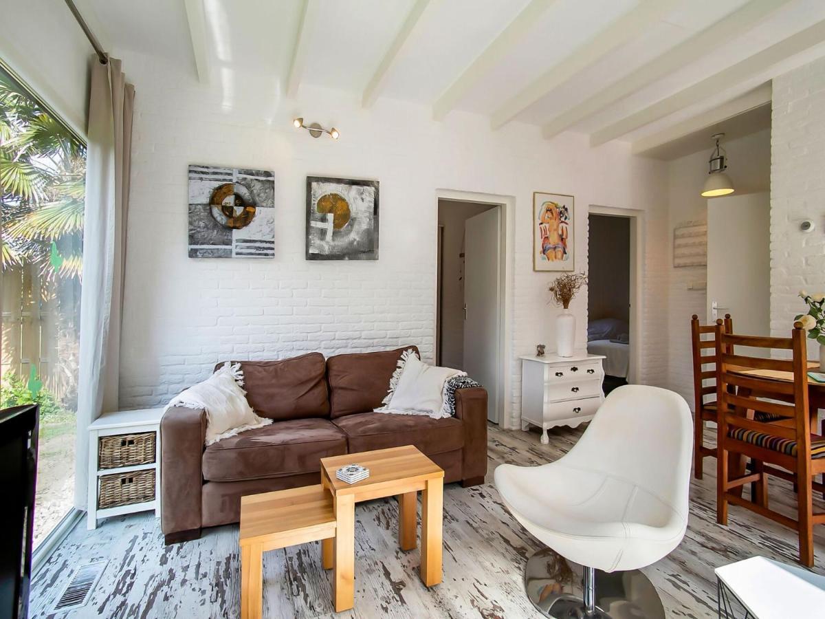 Lovely Bungalow In Noordwijkerhout With Garden Esterno foto