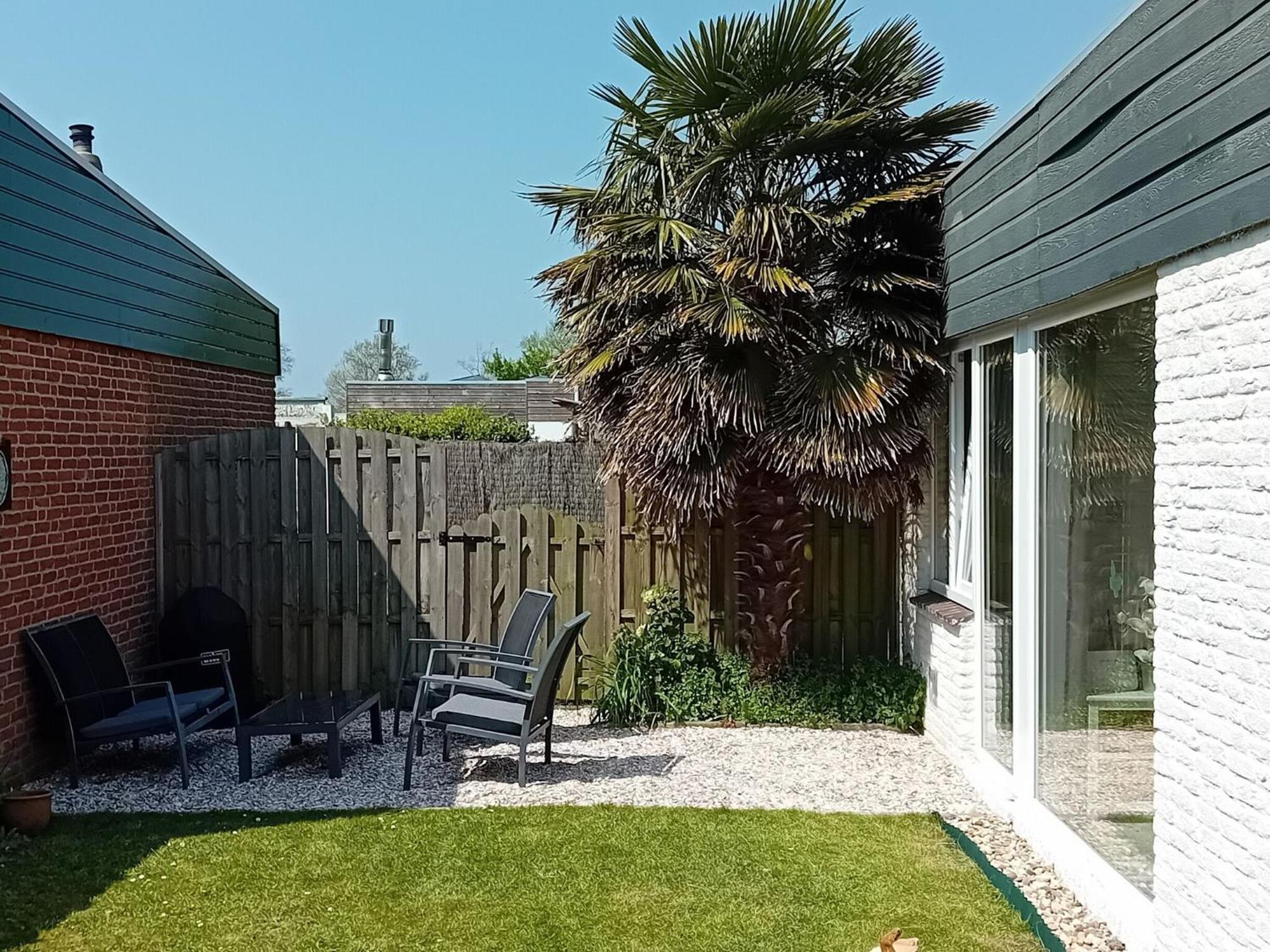 Lovely Bungalow In Noordwijkerhout With Garden Esterno foto